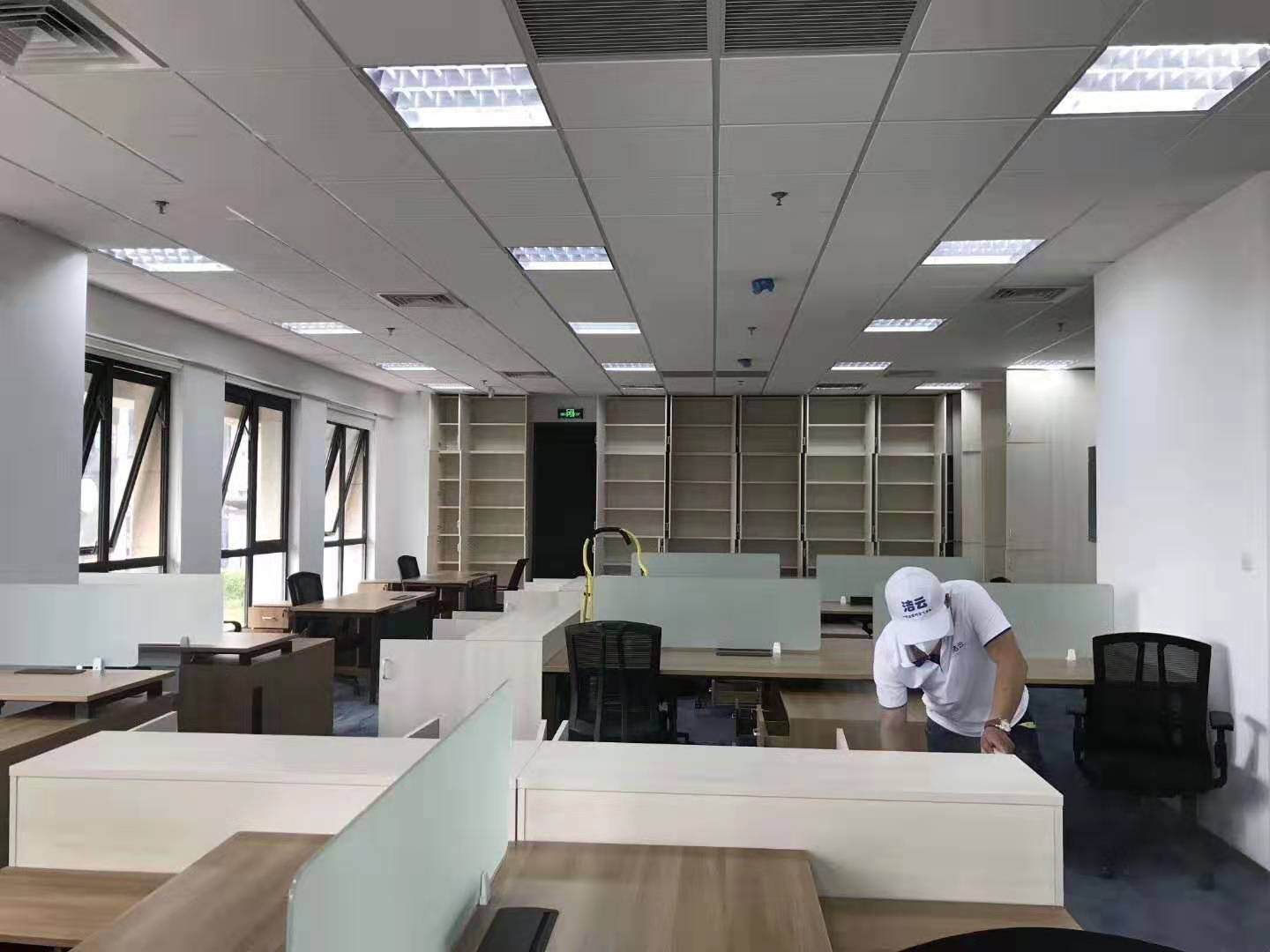 闵行漕河泾园区新装办公室